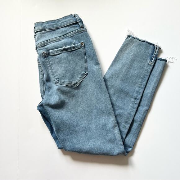 Kensie‎ High Rise Skinny Jean Size 8/29 Blue High Waisted Distressed Denim - Picture 1 of 10